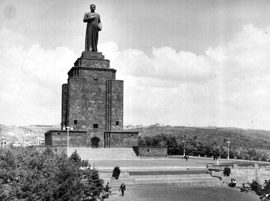 Stalin vs Mother Armenia then