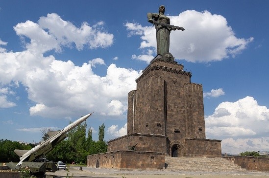 Stalin vs Mother Armenia now