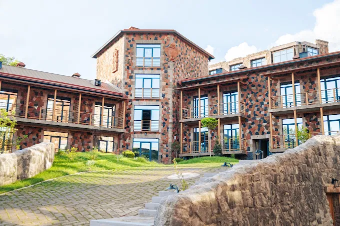 Red Bridge Hotel exterior