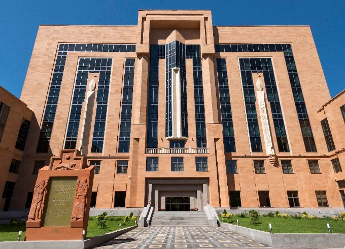 Ani Grand Hotel exterior